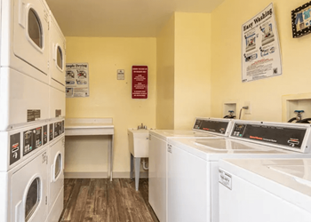 laundry at Meadow View Apartments and Townhomes, Springboro, Ohio